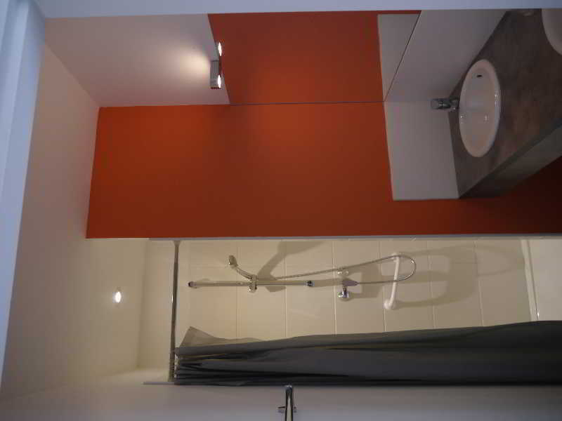 Hotel Des Ambassadeurs 2*